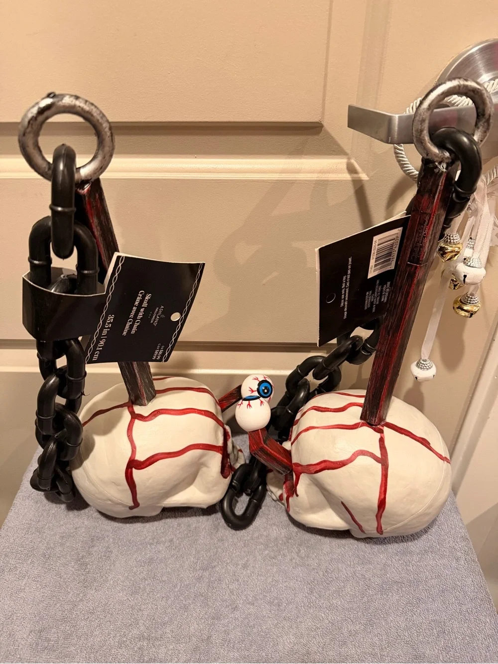 Ashland White Skull Ornament Pair with Red Drip and Black Chains
